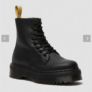 DOC MARTENS VEGAN JADON II PLATFORM BOOT